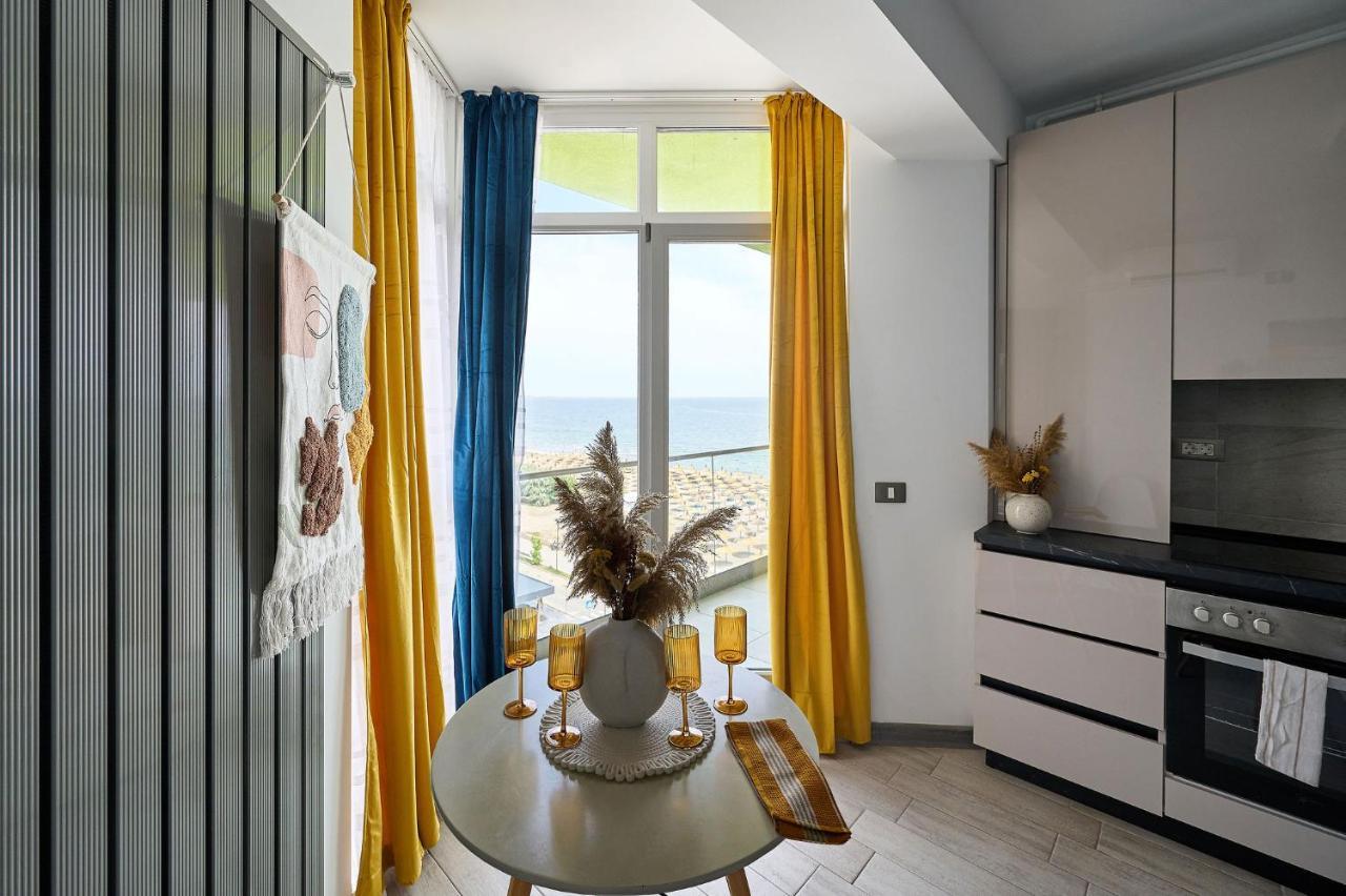 Paradise Sea View 2Bd Apt Spa N Pools Beach Resort Navodari Dış mekan fotoğraf