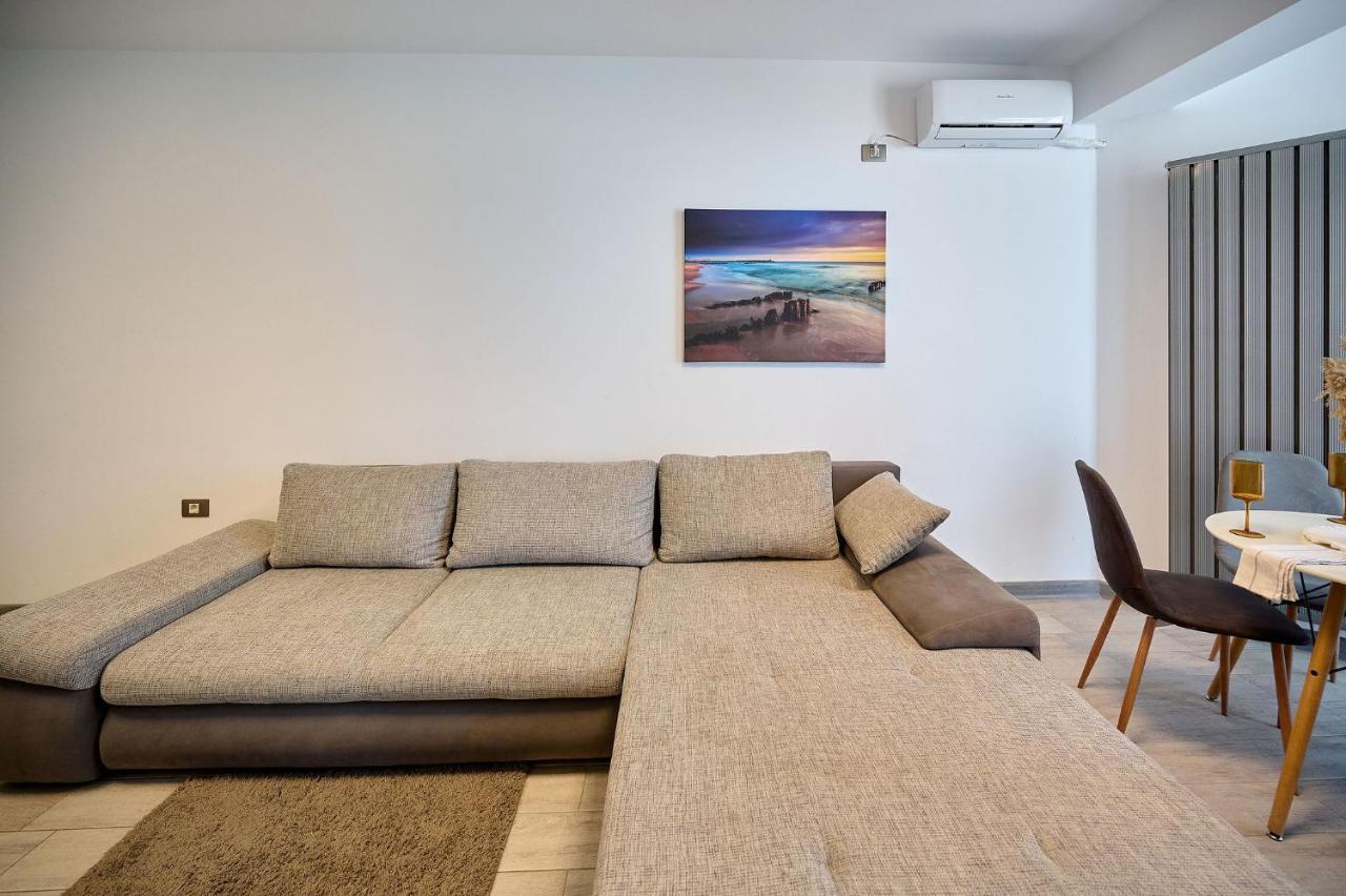 Paradise Sea View 2Bd Apt Spa N Pools Beach Resort Navodari Dış mekan fotoğraf